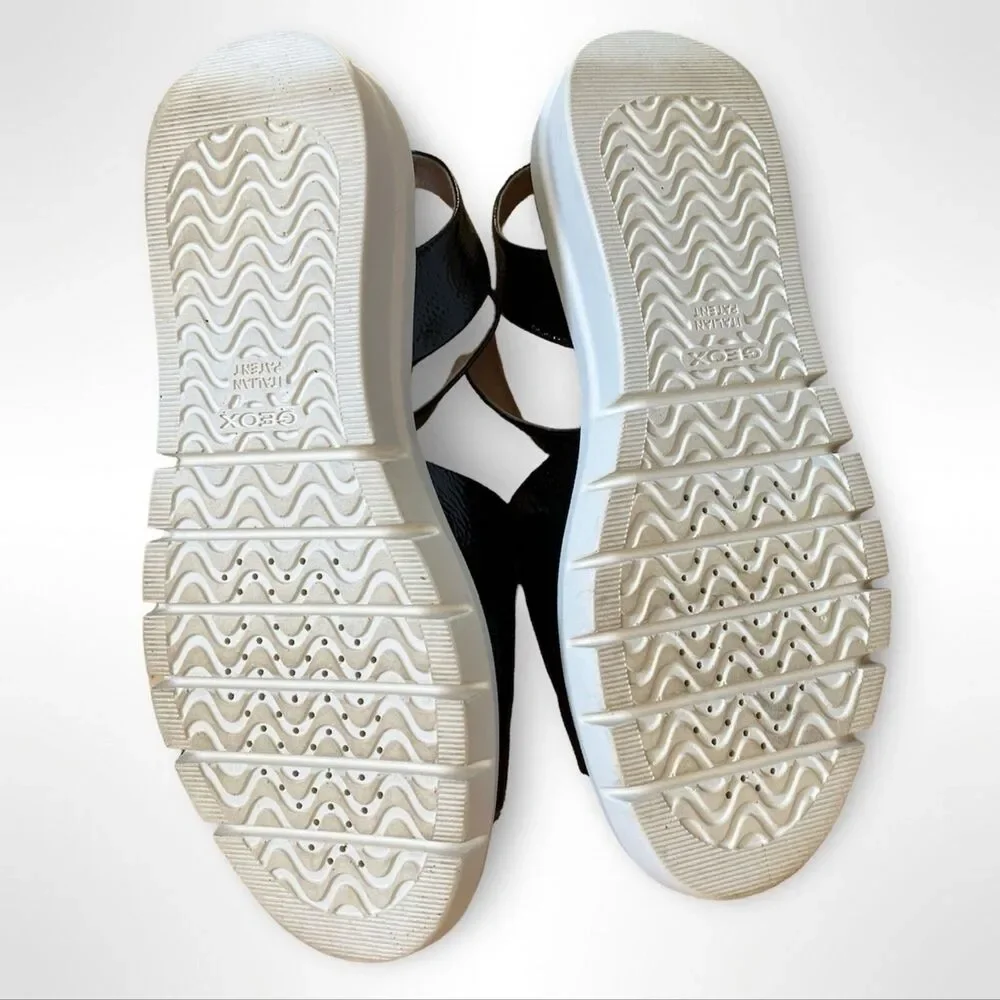 GEOX Wimbley‎ Women's 8 Sandals Black Patent Leather Buckle White Rubber Sole - Picture 6 of 7